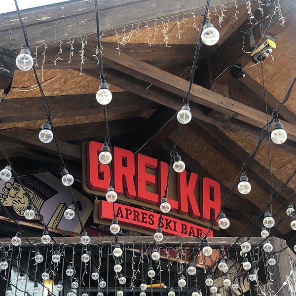 3/12/2021 tarihinde Max G.ziyaretçi tarafından Grelka Apres Ski Bar'de çekilen fotoğraf