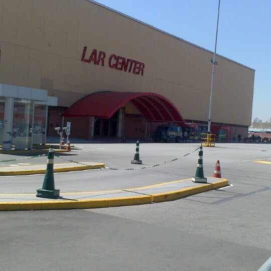 รูปภาพถ่ายที่ Shopping Lar Center โดย Paulo M. เมื่อ 8/29/2013