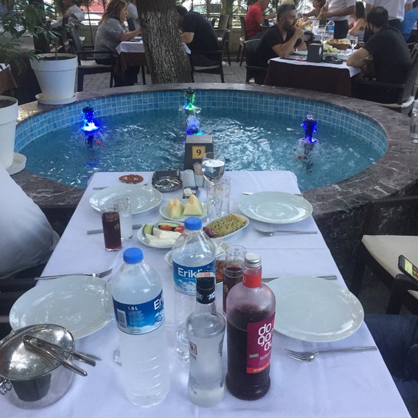 Foto scattata a Ataköy Bahçem Restaurant da 🦅Muhsin🦅موحسين🦅 . il 7/13/2018