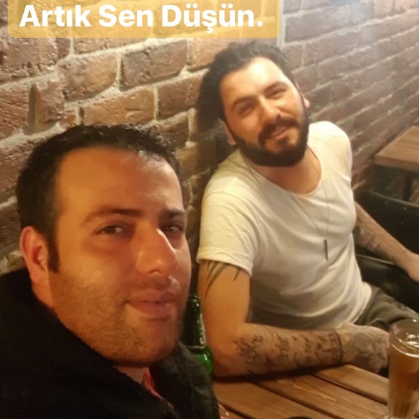Das Foto wurde bei Fil Bar von Yıldırım E. am 2/4/2020 aufgenommen