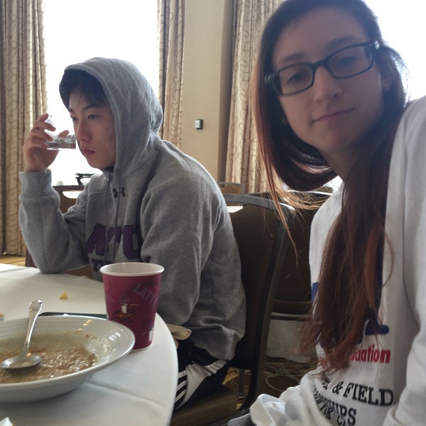 Photo taken at Teaneck Marriott at Glenpointe by Brianna Y. on 2/28/2016