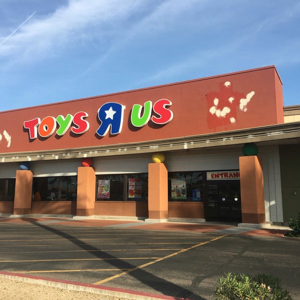 Toys"R"Us (Now Closed) Scottsdale, AZ