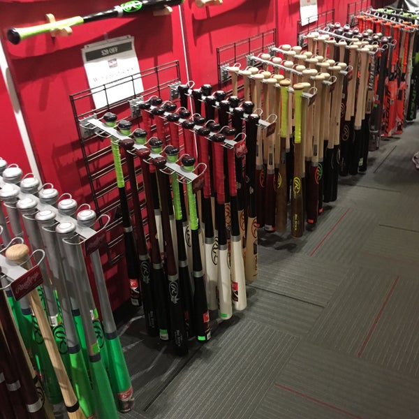 Rawlings Outlet Store Phoenix / Best Malls In Phoenix To Visit For A
