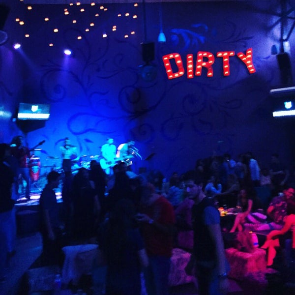 DIRTY MARTINI Bar