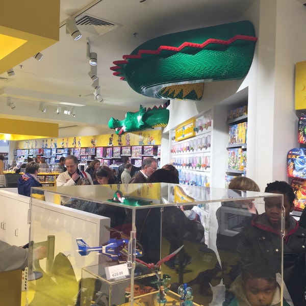 LEGO Store Halles - 10