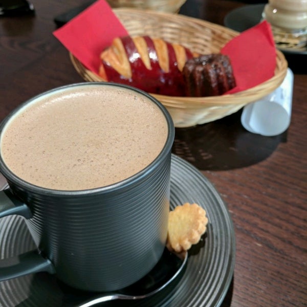 Dolce gabbana магазин. Soho dolce. Soho event hall by soho family, москва. Бутик дольче габбана. Soho барселона отель еда.