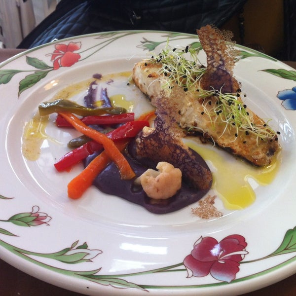 5/31/2013 tarihinde Carlos A.ziyaretçi tarafından Restaurante Quince Nudos'de çekilen fotoğraf