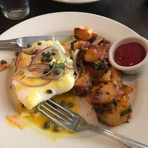 Great coffee and Huevos Del Mar (salmon benedict) with fries for brunch