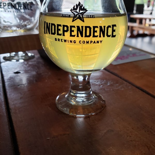 Foto tomada en Independence Brewing Co.  por Ryan M. el 3/31/2019