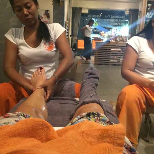 Photo taken at 5 Star Massage &amp; Beauty Salon by Damla K. on 7/27/2014