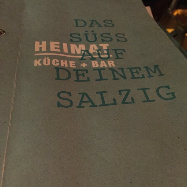 Foto scattata a Heimat Küche + Bar da Kristin il 8/27/2016
