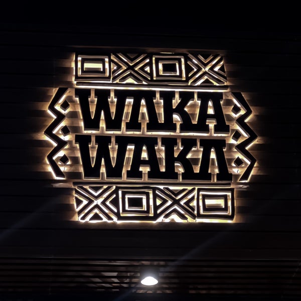 รูปภาพถ่ายที่ Waka waka โดย Aziz K. เมื่อ 9/7/2023