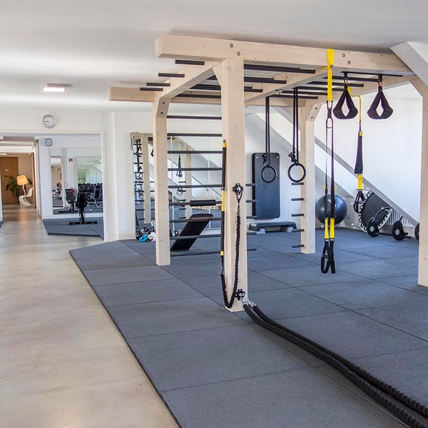 Сфера спортивный клуб. Pure Fitness Мюнхен. Спортивные клубы в Германии. Gymmy фитнесщкринг. Olympion спортивный клуб.