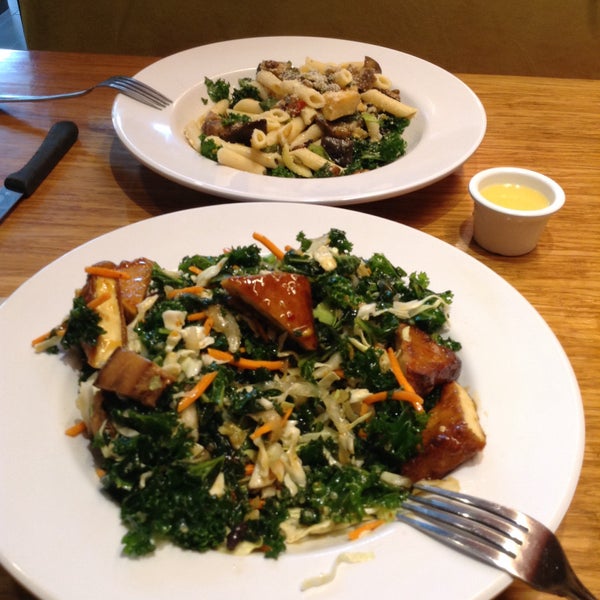Photo taken at Veggie Grill by CerenEmre on 5/5/2015