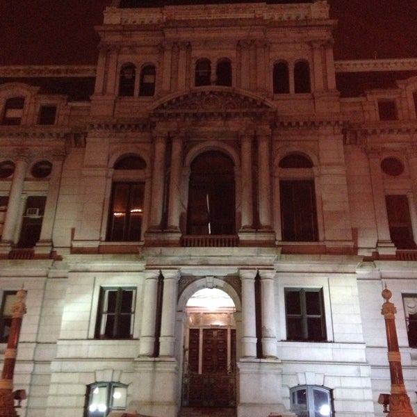 Foto tirada no(a) Providence City Hall por Neiki U. em 11/17/2014