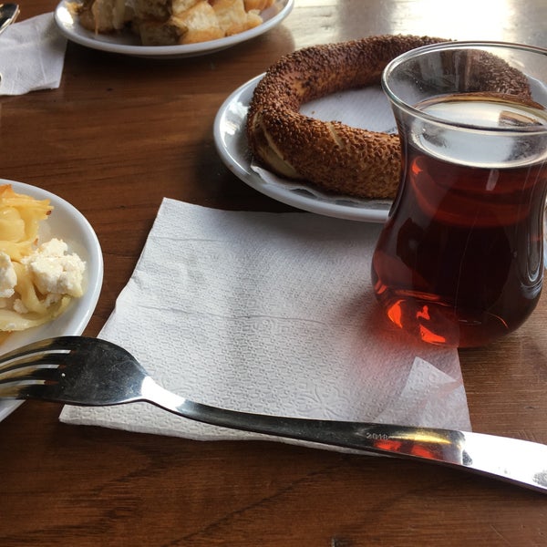 Photo taken at Cemali Cafe &amp; Bistro by Aydın A. on 6/19/2019