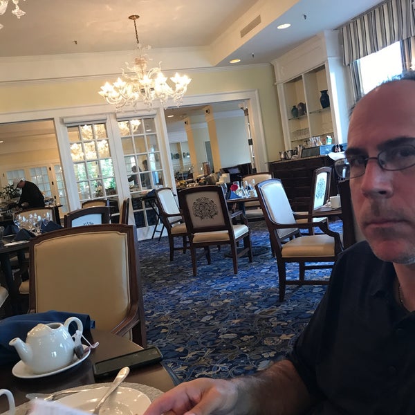 Foto tirada no(a) The Carolina Dining Room at Pinehurst Resort por Lee G. em 5/8/2018