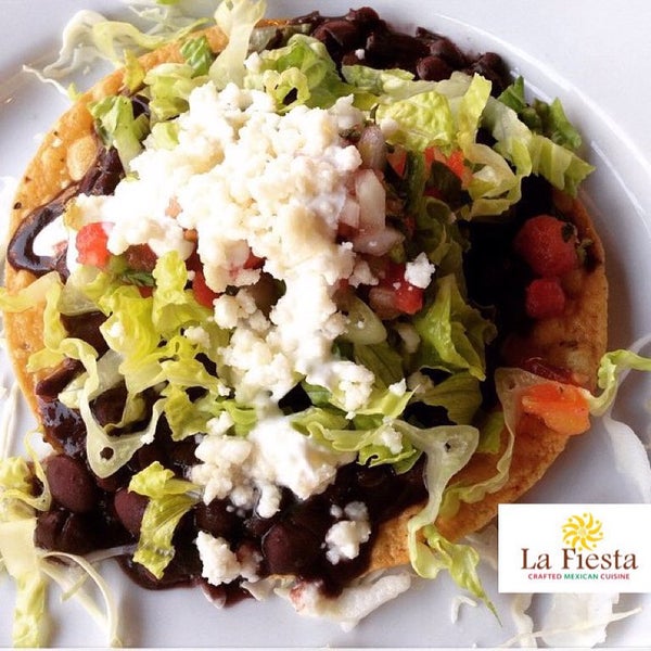 8/25/2015 tarihinde Marketing O.ziyaretçi tarafından La Fiesta Mexican Cuisine &amp; Lounge'de çekilen fotoğraf