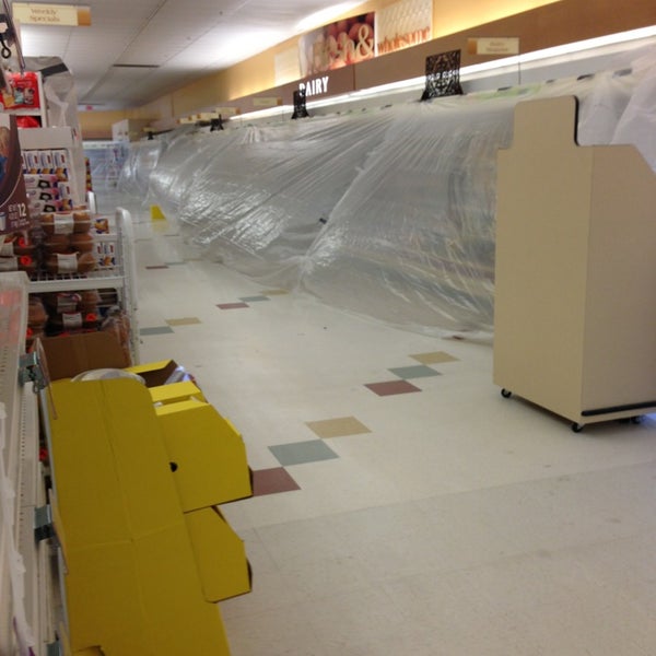 Super Stop & Shop 333 Mariano Blvd