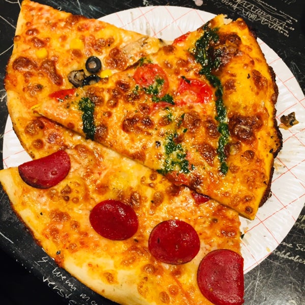 Foto scattata a Pizza2Go da Muhammed K. il 9/28/2019