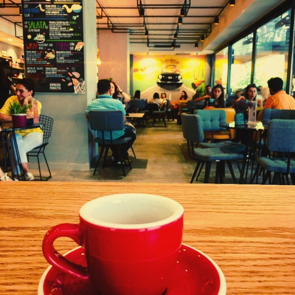 Photo taken at Espresso Perfetto by Muhammed K. on 7/30/2019