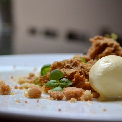 The apple Crumble is a mouth-watering apple-malt crumble served a la mode (aka just the way we like it) and a touch of fragrant micro-basil.