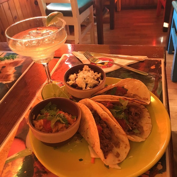 Tacos and margarita