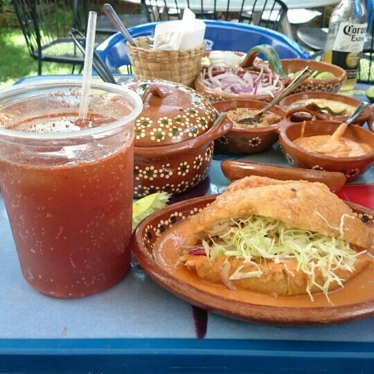 Tortas y Tacos Ahogados "Las Pacanda" Taco Place