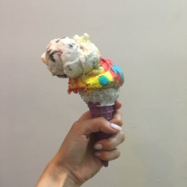 8/8/2018 tarihinde Duygu Y.ziyaretçi tarafından George&#39;s Ice Cream &amp; Sweets'de çekilen fotoğraf