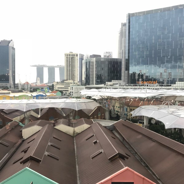 Das Foto wurde bei Novotel Singapore Clarke Quay von Adam S. am 1/26/2018 aufgenommen
