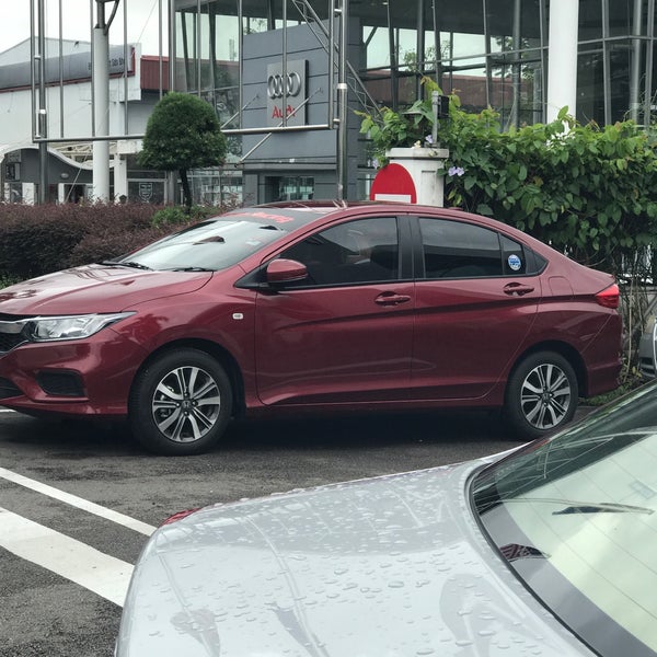 Yong Ming Motor Auto Dealership In Tampoi