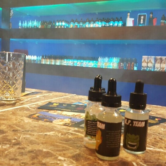 Ул вейп. Вейп онли. магазин воронеж онли вейп. вейп онли джоя. traektoria vape lounge.