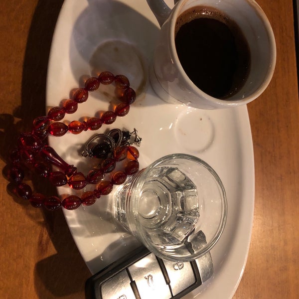 รูปภาพถ่ายที่ Cafe Anfora โดย Sıdık S. เมื่อ 2/2/2019