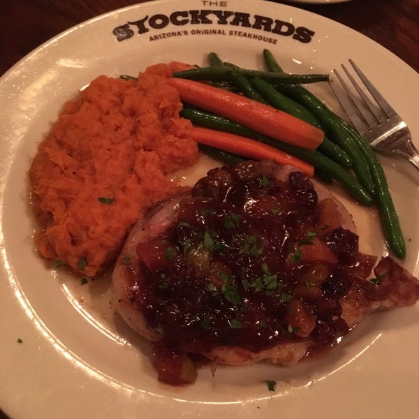 Foto scattata a Stockyards Steakhouse da Frankie C. il 7/11/2017