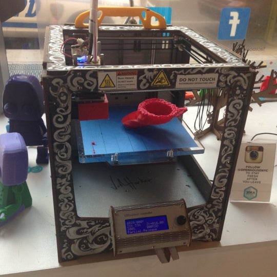 12/18/2012에 Scott Z.님이 3DEA: 3D Printing Pop Up Store에서 찍은 사진