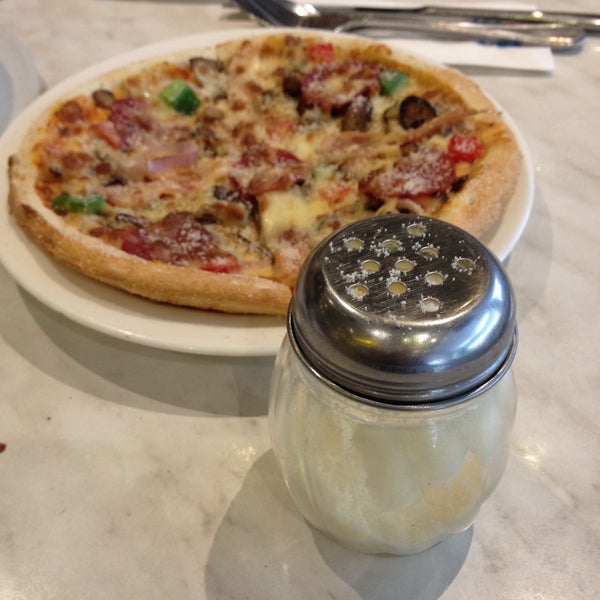 vivo american pizza & panini