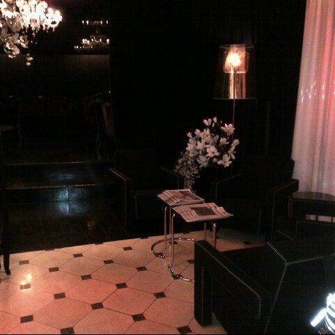 Photo taken at MonHotel Lounge &amp; Spa by yasmine y. on 10/12/2012