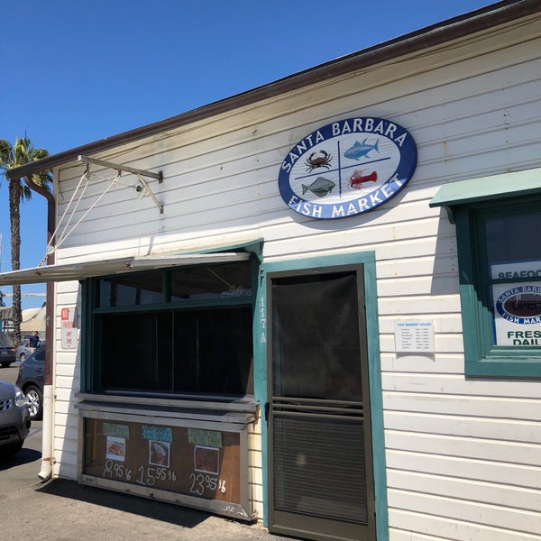 6/10/2018 tarihinde Lor 🐒 r.ziyaretçi tarafından Santa Barbara Fish Market'de çekilen fotoğraf
