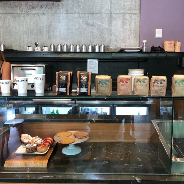 6/20/2018 tarihinde Lor 🐒 r.ziyaretçi tarafından Cafe Cesura'de çekilen fotoğraf