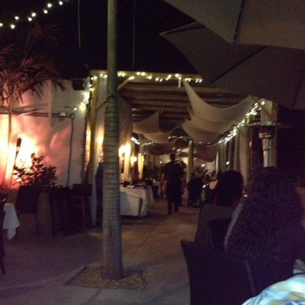 Has a WONDERFUL outdoor eating area, huge dock, very upscale and private. Rare opportunity to eat outside in Miami