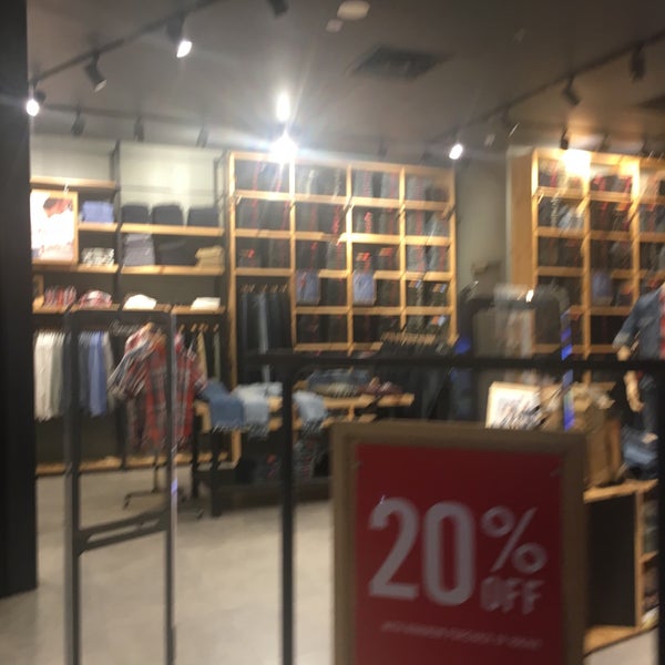 levis nu sentral