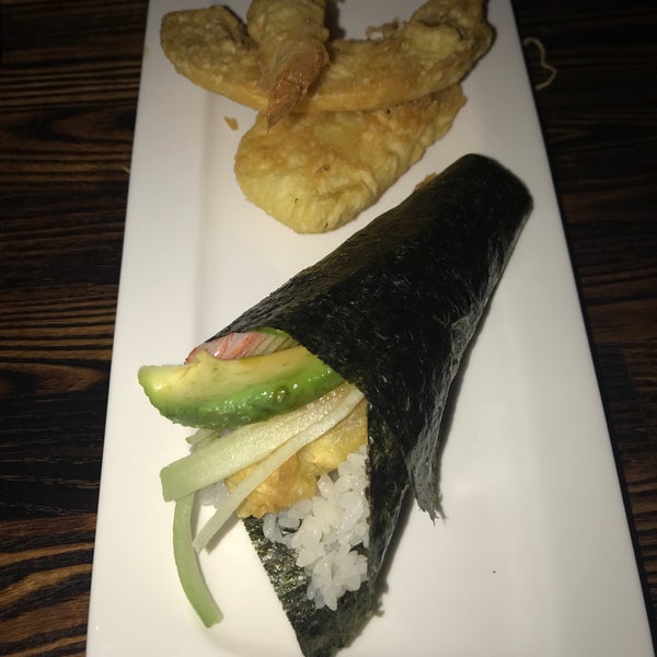 1/9/2018 tarihinde Meshpuff 💙ziyaretçi tarafından Sushi Dan'de çekilen fotoğraf
