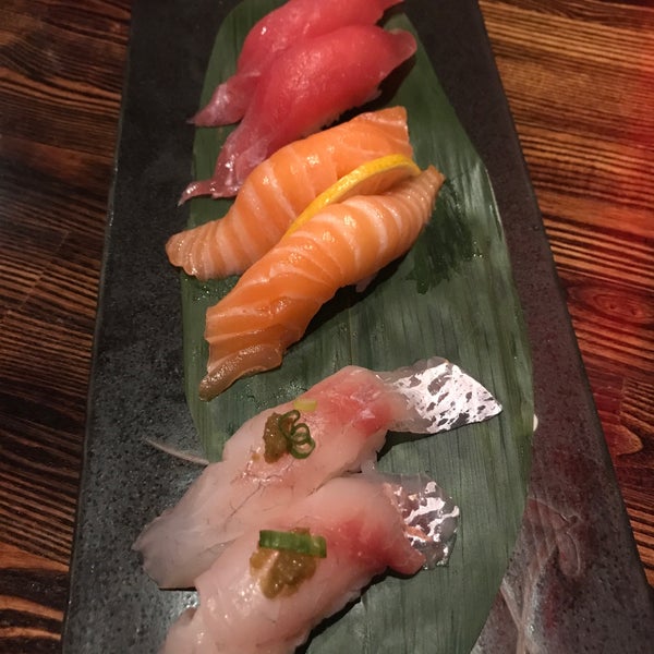 1/9/2018 tarihinde Meshpuff 💙ziyaretçi tarafından Sushi Dan'de çekilen fotoğraf
