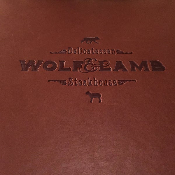 Foto diambil di Wolf &amp; Lamb Steakhouse oleh Rui G. pada 9/16/2015