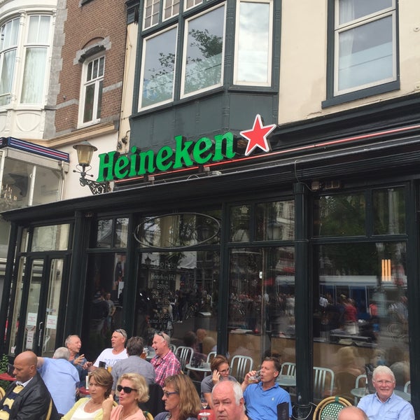 Photo taken at Grand Café Heineken Hoek by Cem A. on 7/9/2016