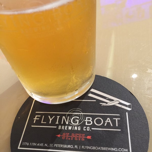 12/28/2018 tarihinde Wendy C.ziyaretçi tarafından Flying Boat Brewing Company'de çekilen fotoğraf