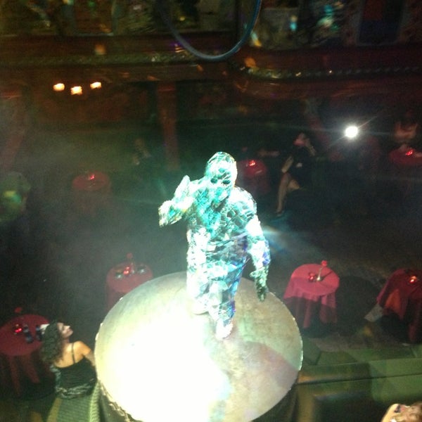 8/30/2013 tarihinde Kevin H.ziyaretçi tarafından The ACT Nightclub Las Vegas'de çekilen fotoğraf