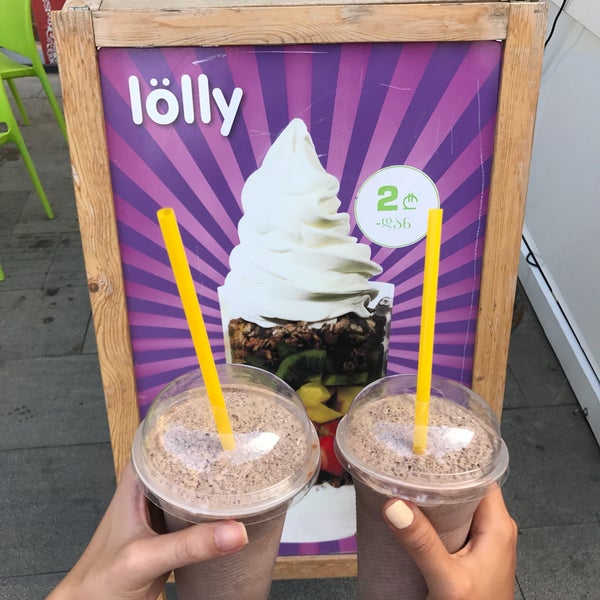 Photo taken at lölly frozen yogurt • ლოლი by Sogol on 8/19/2017