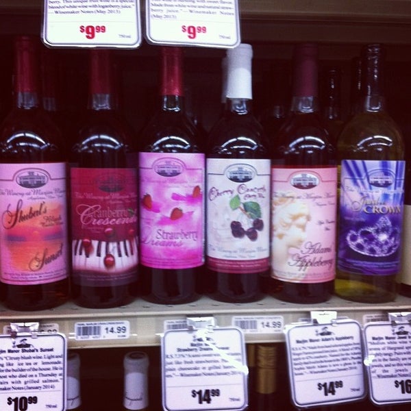 Photo taken at Northside Wine &amp; Spirits by Janet W. on 1/18/2014