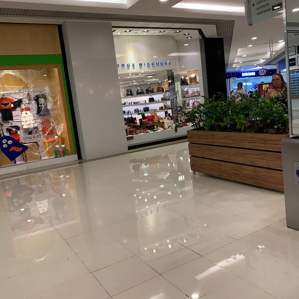 รูปภาพถ่ายที่ Goiânia Shopping โดย Evanice P. เมื่อ 10/16/2019